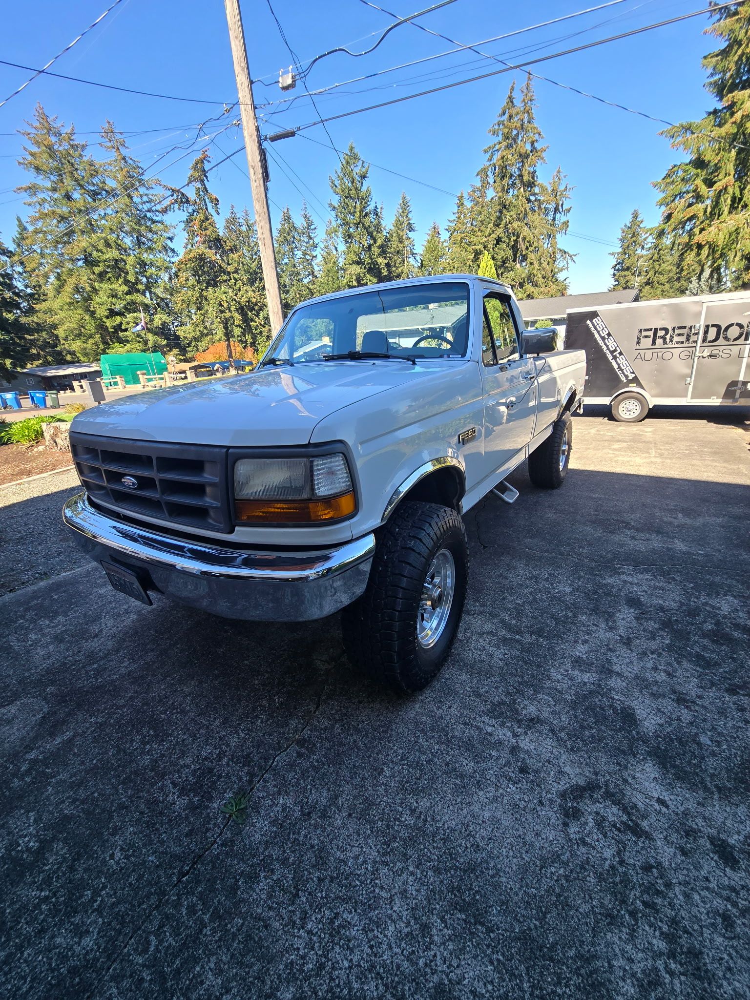 Truck Windshield Replacement
